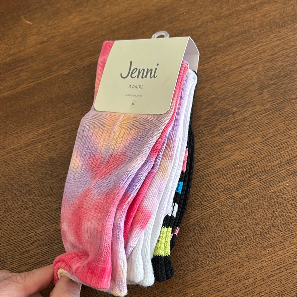 🎈3/$25🎈 NWT 3Pair Jenni Crew Socks